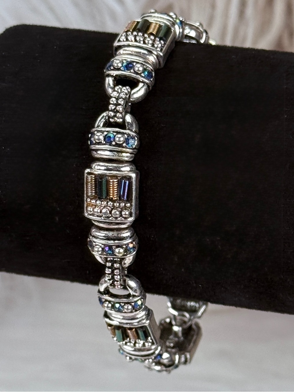 Gorgeous Silvertone, heavy, weighted, magnetic closure bracelet